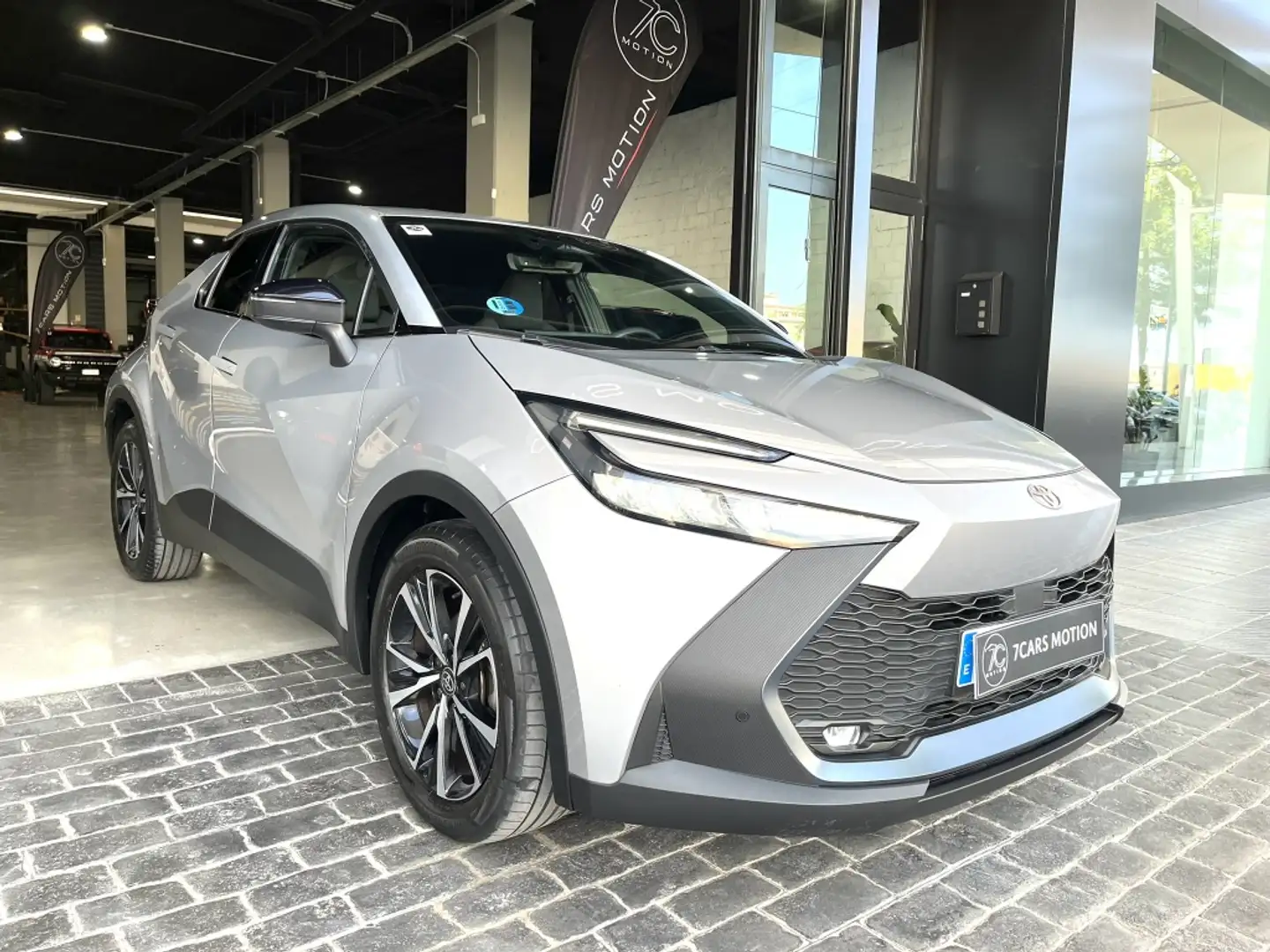 Toyota C-HR 140H Active Gris - 2