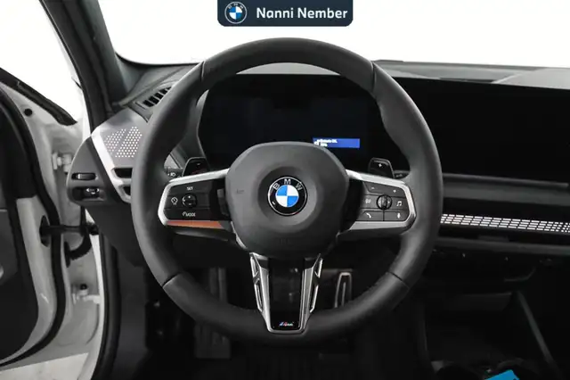 BMW 1 Series view 13
