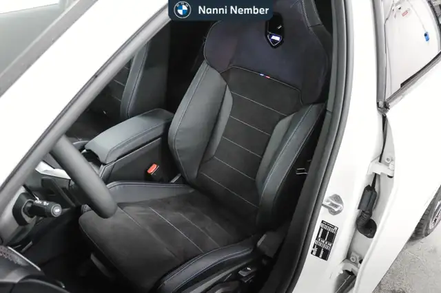 BMW 1 Series view 11