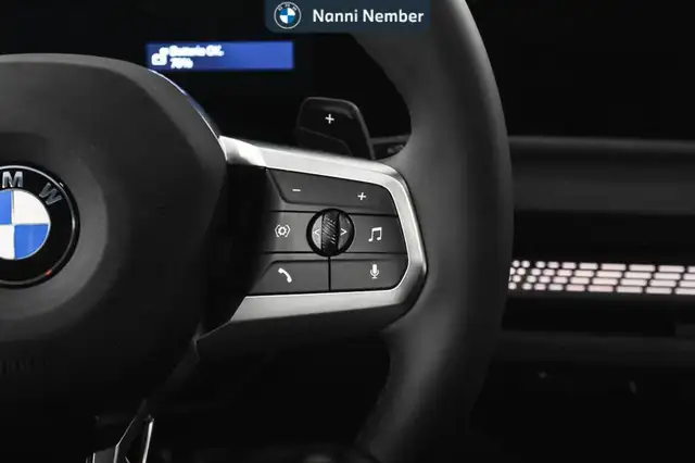 BMW 1 Series view 16