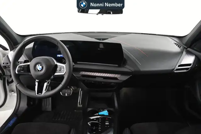 BMW 1 Series view 8