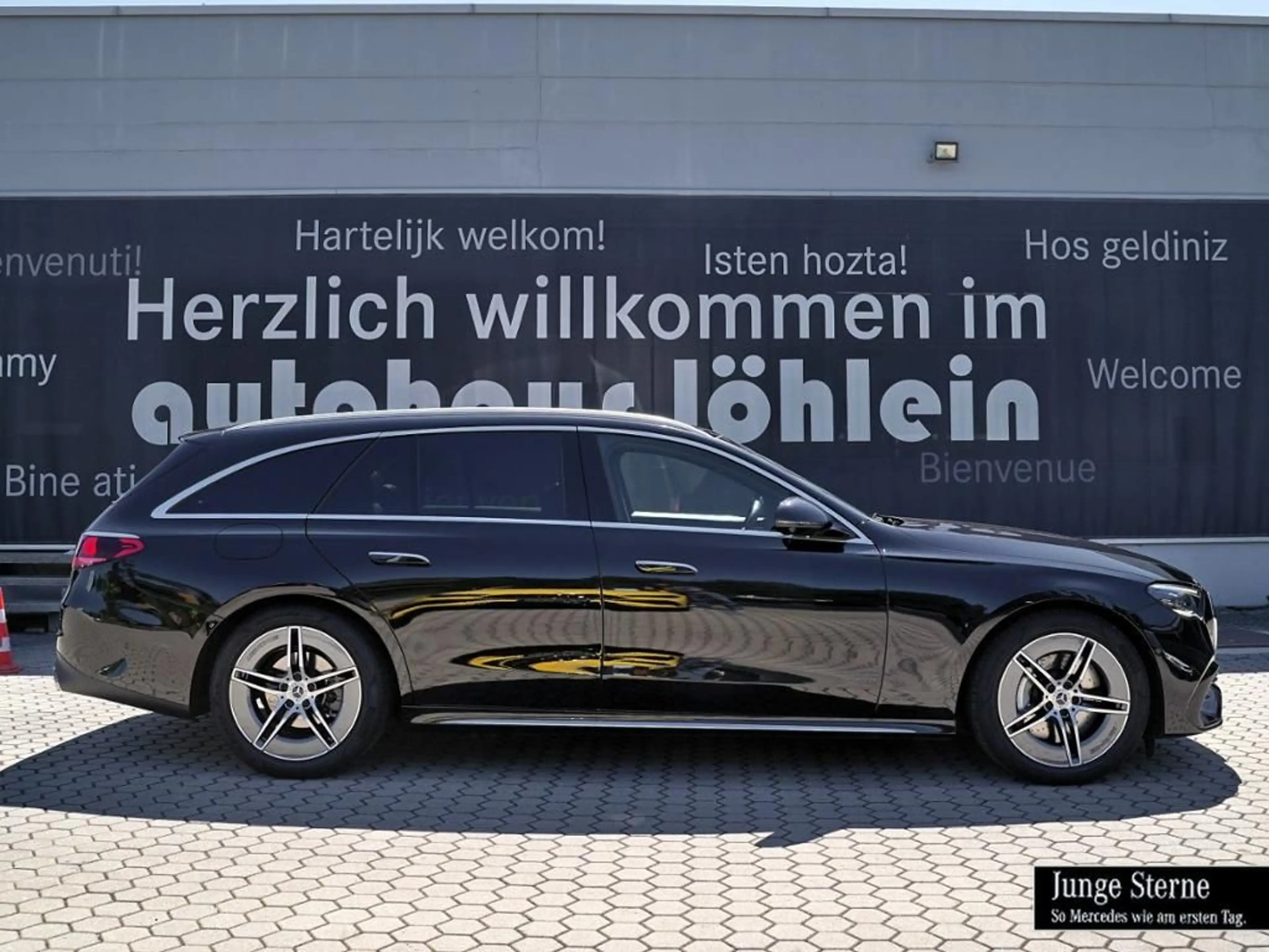 Mercedes-Benz E 220 d T-Modell EDITION-AMG+PANO+AHK+FAHRASSI+3 — photo 2