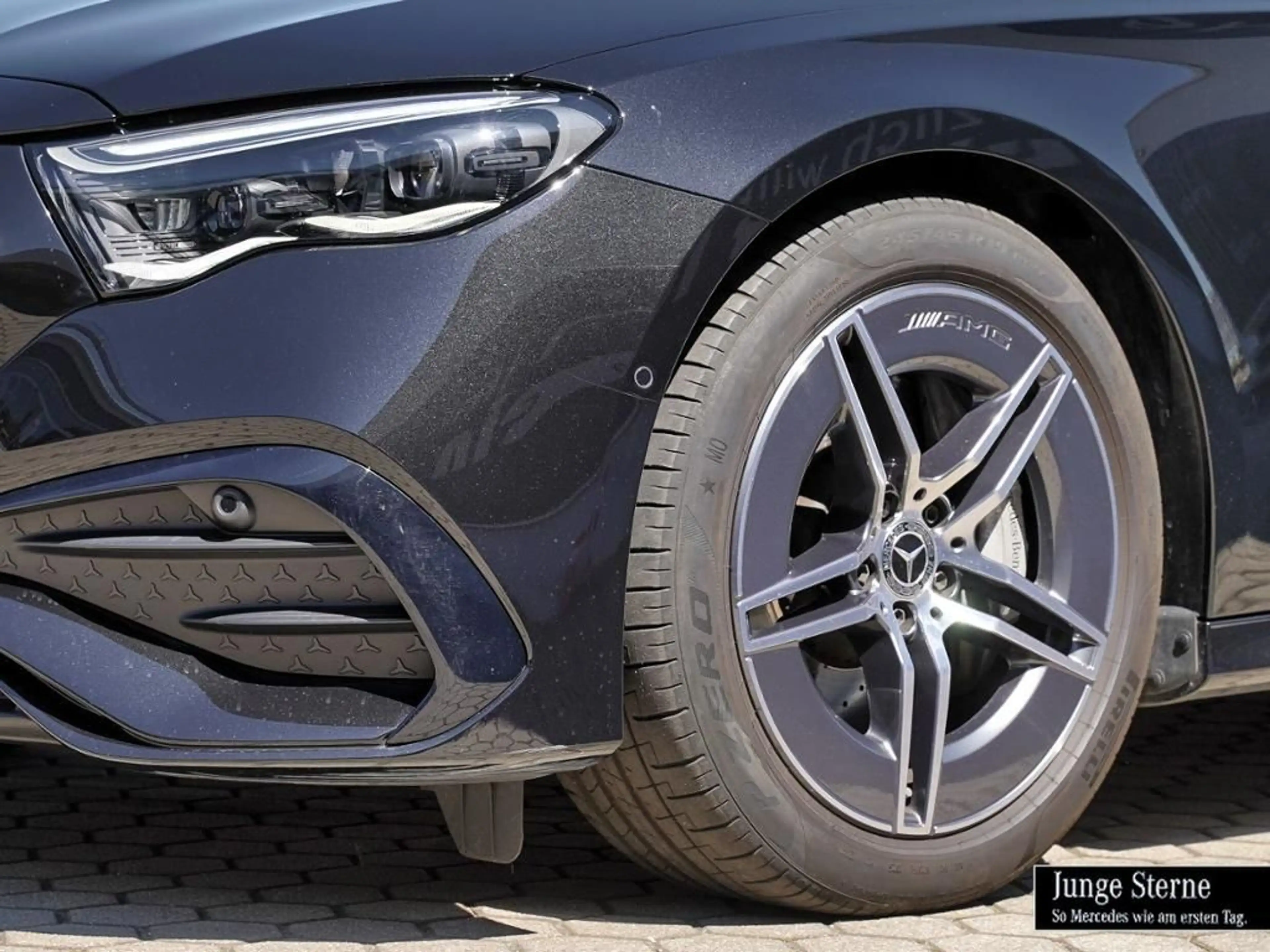 Mercedes-Benz E 220 d T-Modell EDITION-AMG+PANO+AHK+FAHRASSI+3 — photo 15