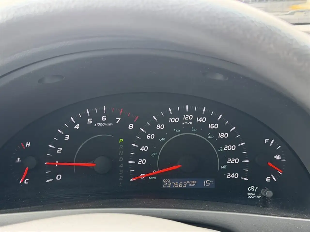 Toyota Camry снимка Toyota Camry