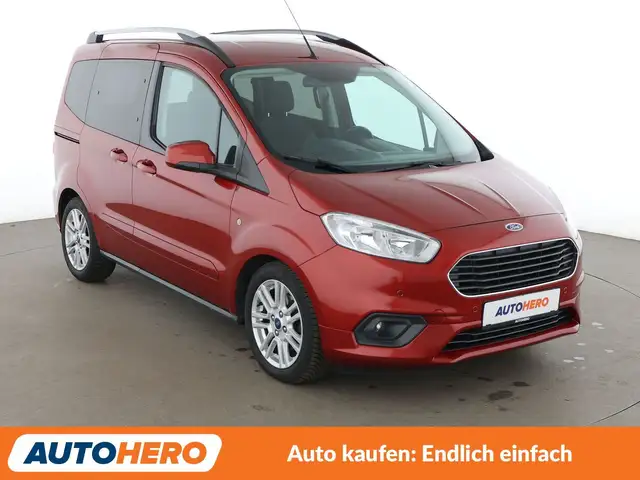 Ford Tourneo Courier view 8