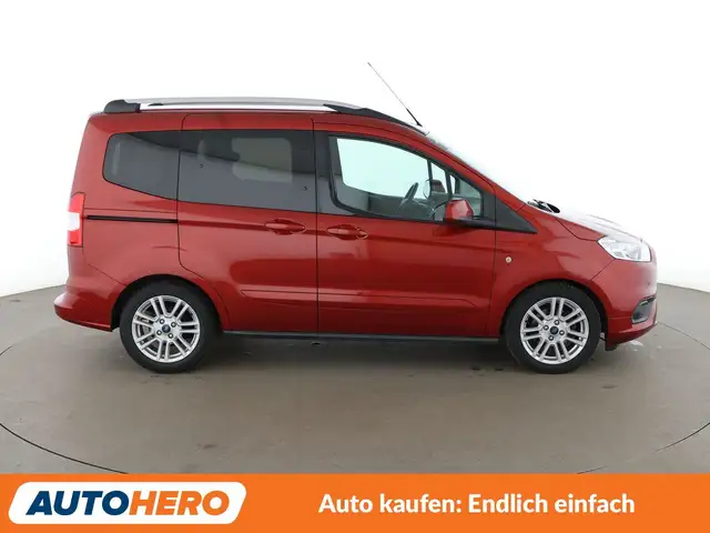Ford Tourneo Courier view 7