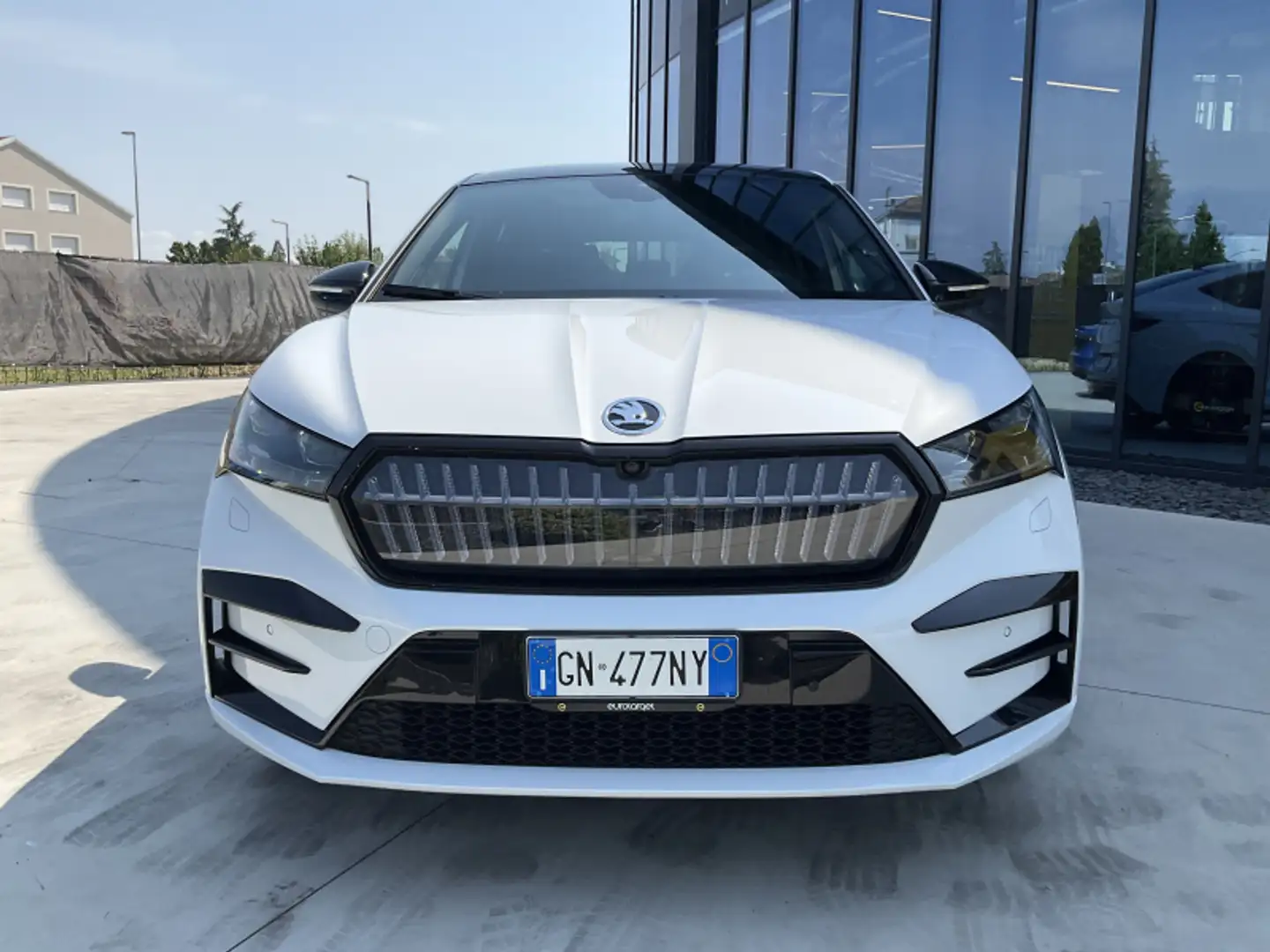 Skoda Enyaq iV 4x4 RS Blanc - 2