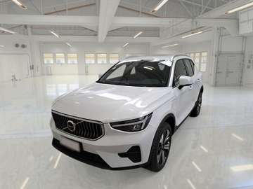 T5 RECHARGE PLUG-IN AUTO CORE SUV