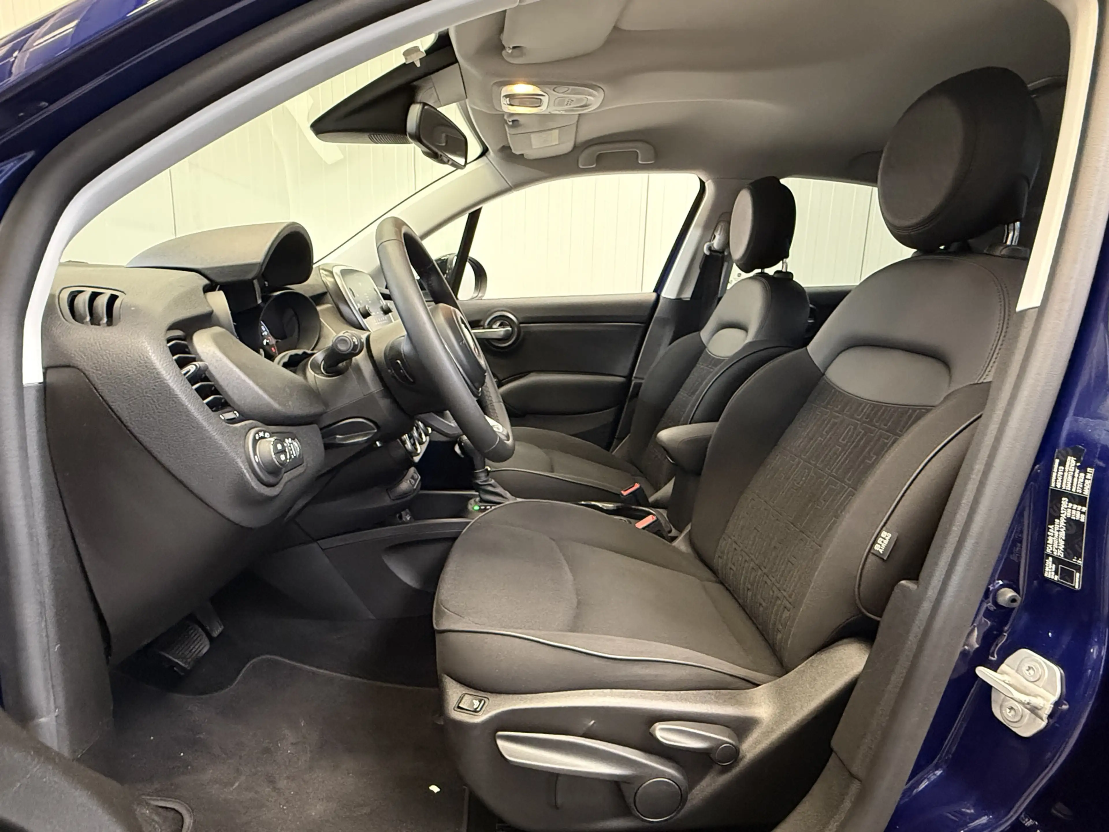 Fiat 500X 1.5 Hybrid 130 PK AIRCO/ECC-NAVI by CARPLAY-CRUISE — photo 4