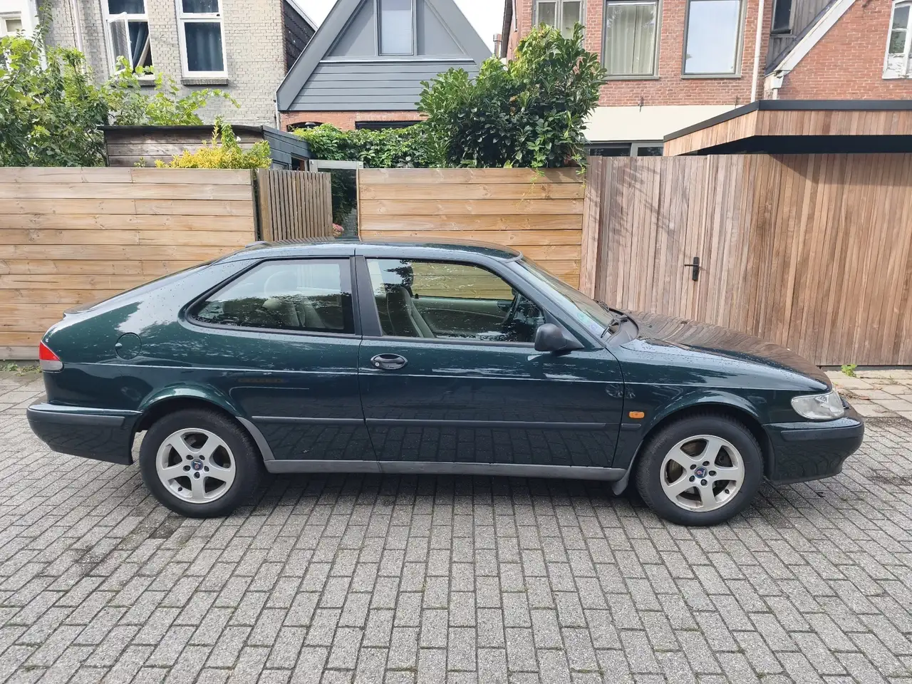 Saab 9-3 2.0, foto 3