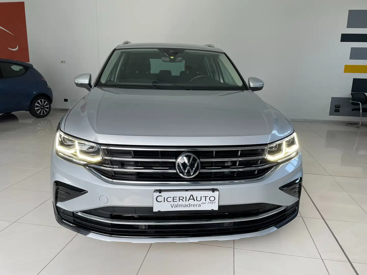 Volkswagen Tiguan 1.4 tsi eh Elegance dsg Argent - 2