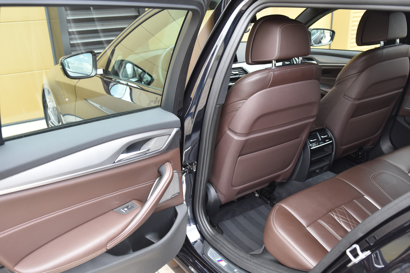 BMW 530 5-serie Touring 530i High Executive * M-Sport * Pa — photo 10
