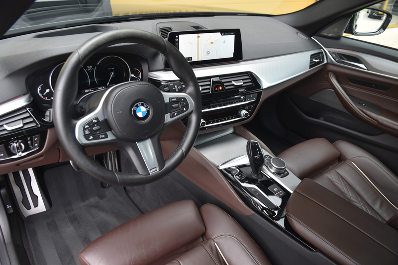 BMW 530 5-serie Touring 530i High Executive * M-Sport * Pa — photo 9