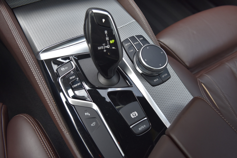 BMW 530 5-serie Touring 530i High Executive * M-Sport * Pa — photo 37