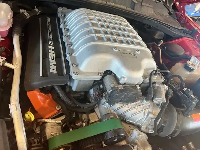Dodge Sonstige SRT Hellcat 6,2 V8 -Liebhaberfahrzeug Ansicht 31