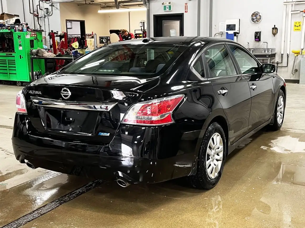 Nissan Altima снимка Nissan Altima
