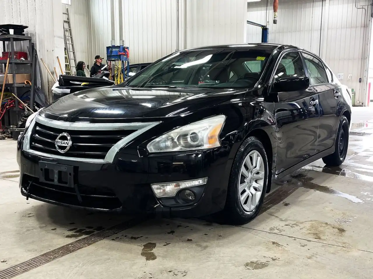 Nissan Altima снимка Nissan Altima