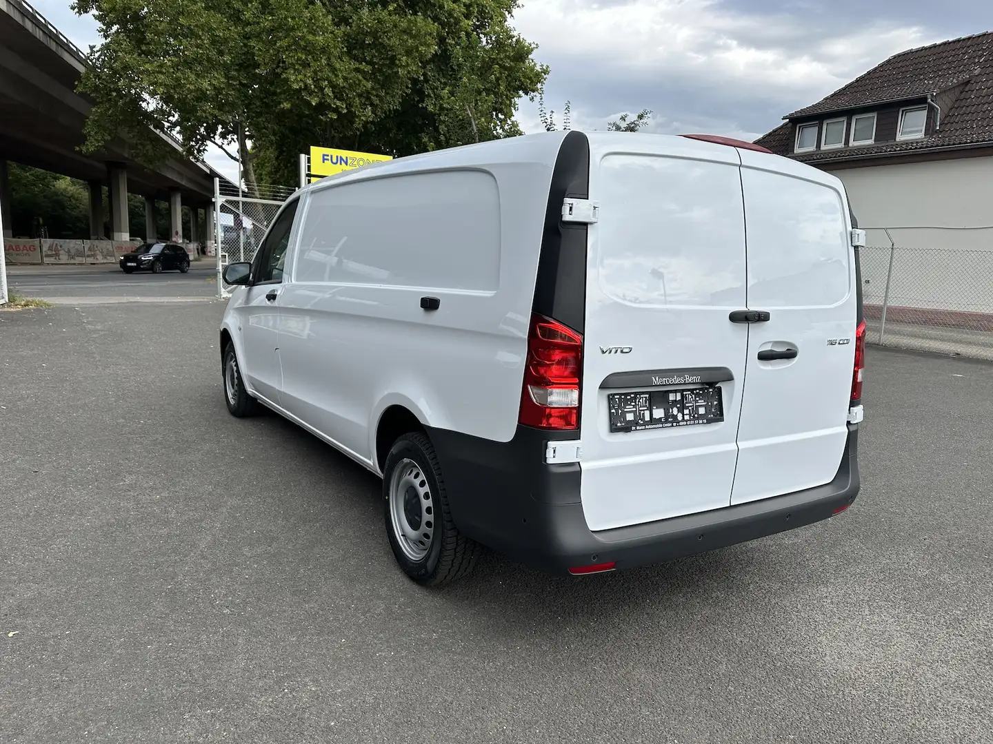 Mercedes-Benz Vito 116 CDI RWD extralang Blanc - 2