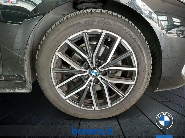 BMW 2 Series view 12