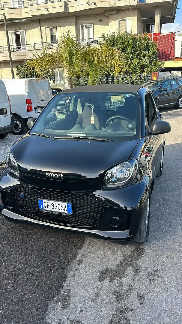 smart forTwo Fortwo eq Passion 4,6kW Noir - 1