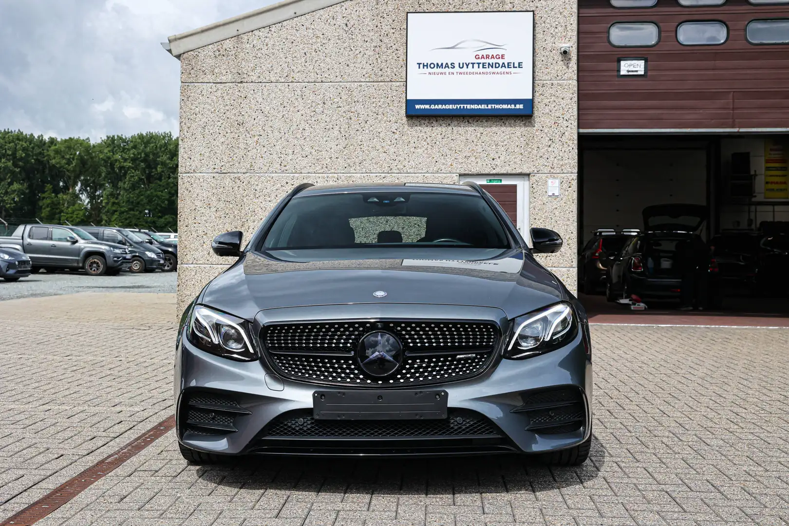 Mercedes-Benz E 43 AMG STAGE-1*LUCHTVERING*360°CAMERA*ZETELVERWARMING*ELECTRISCHE-KOFFER*LEDER-ALCANTARA* Silber - 2
