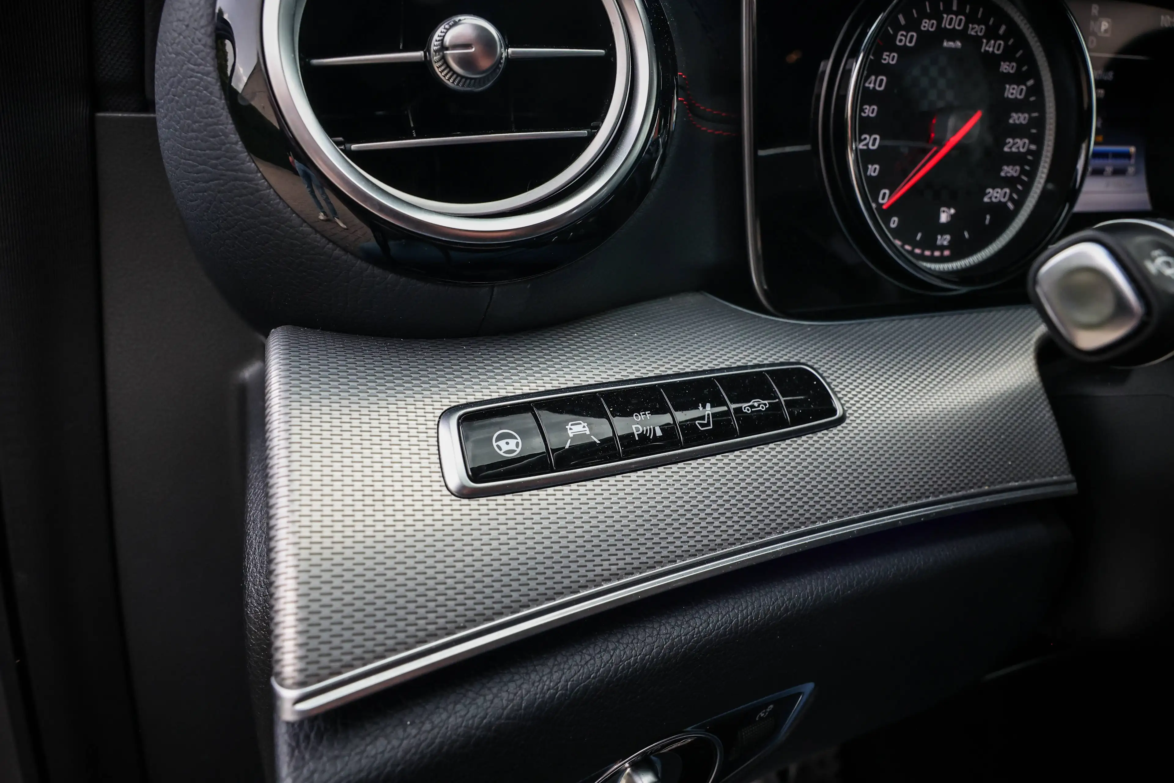 Mercedes-Benz E 43 AMG STAGE-1*LUCHTVERING*360°CAMERA*ZETELVERWARMING*ELECTRISCHE-KOFFER*LEDER-ALCANTARA* — photo 13