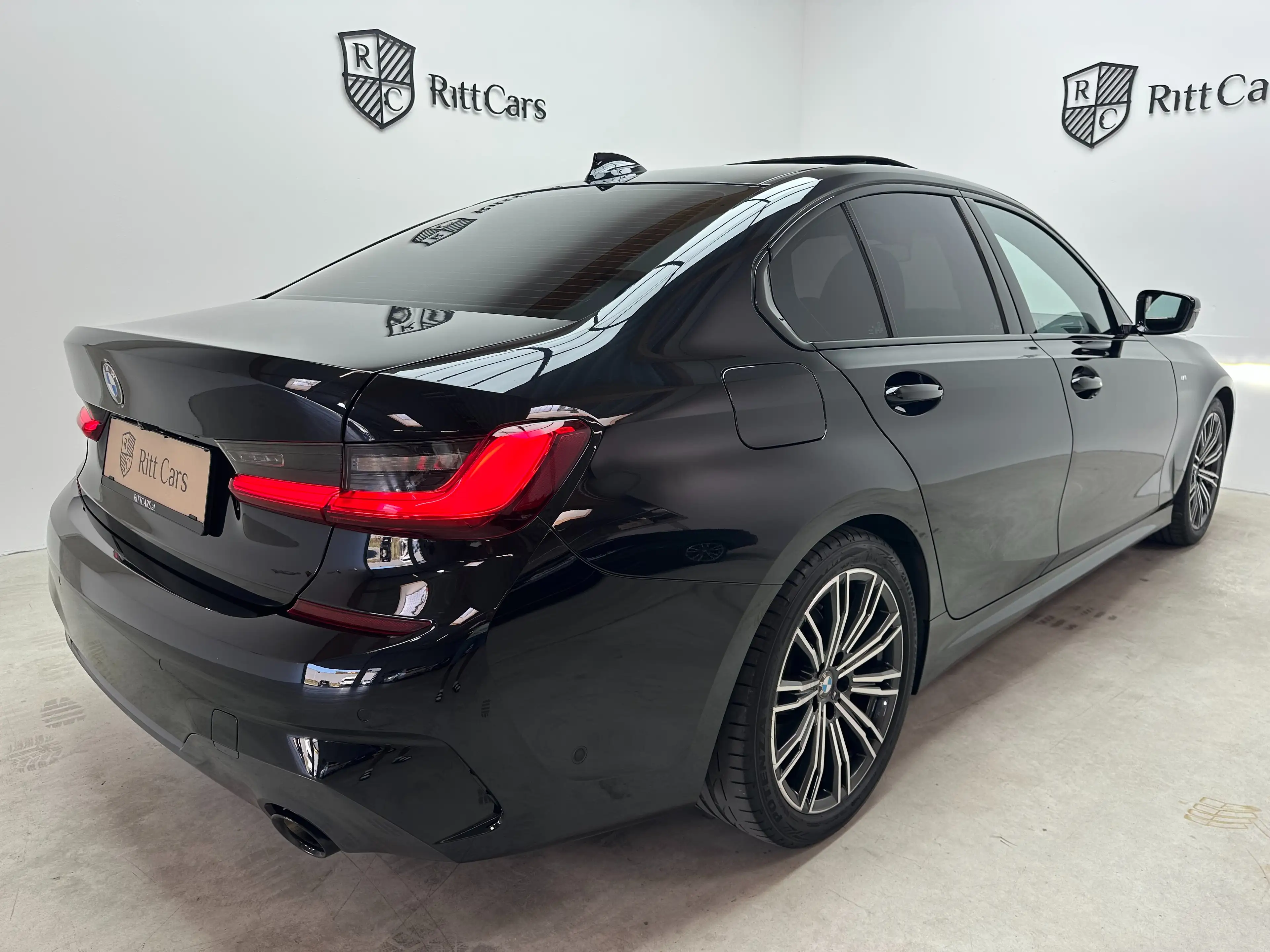 BMW 320 320d Aut. M-Sport - HeadUp - 360 - Hifi - 8Fach - — photo 14