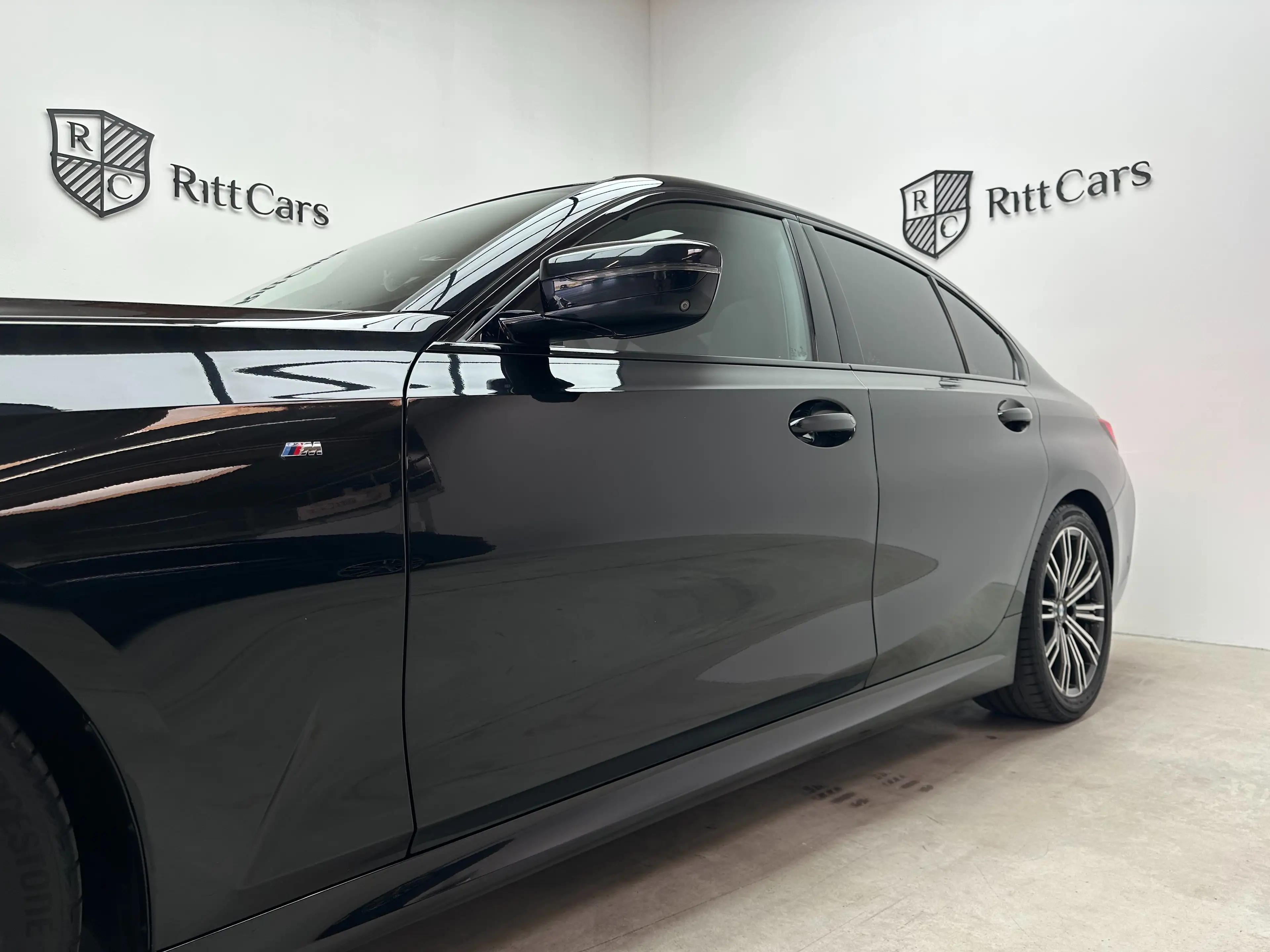 BMW 320 320d Aut. M-Sport - HeadUp - 360 - Hifi - 8Fach - — photo 8
