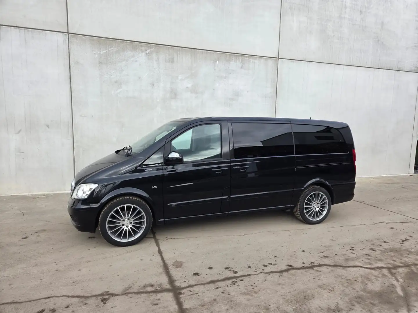 Mercedes-Benz Viano Viano 3.0 CDI V6 Avantgarde Edition 125 Noir - 2