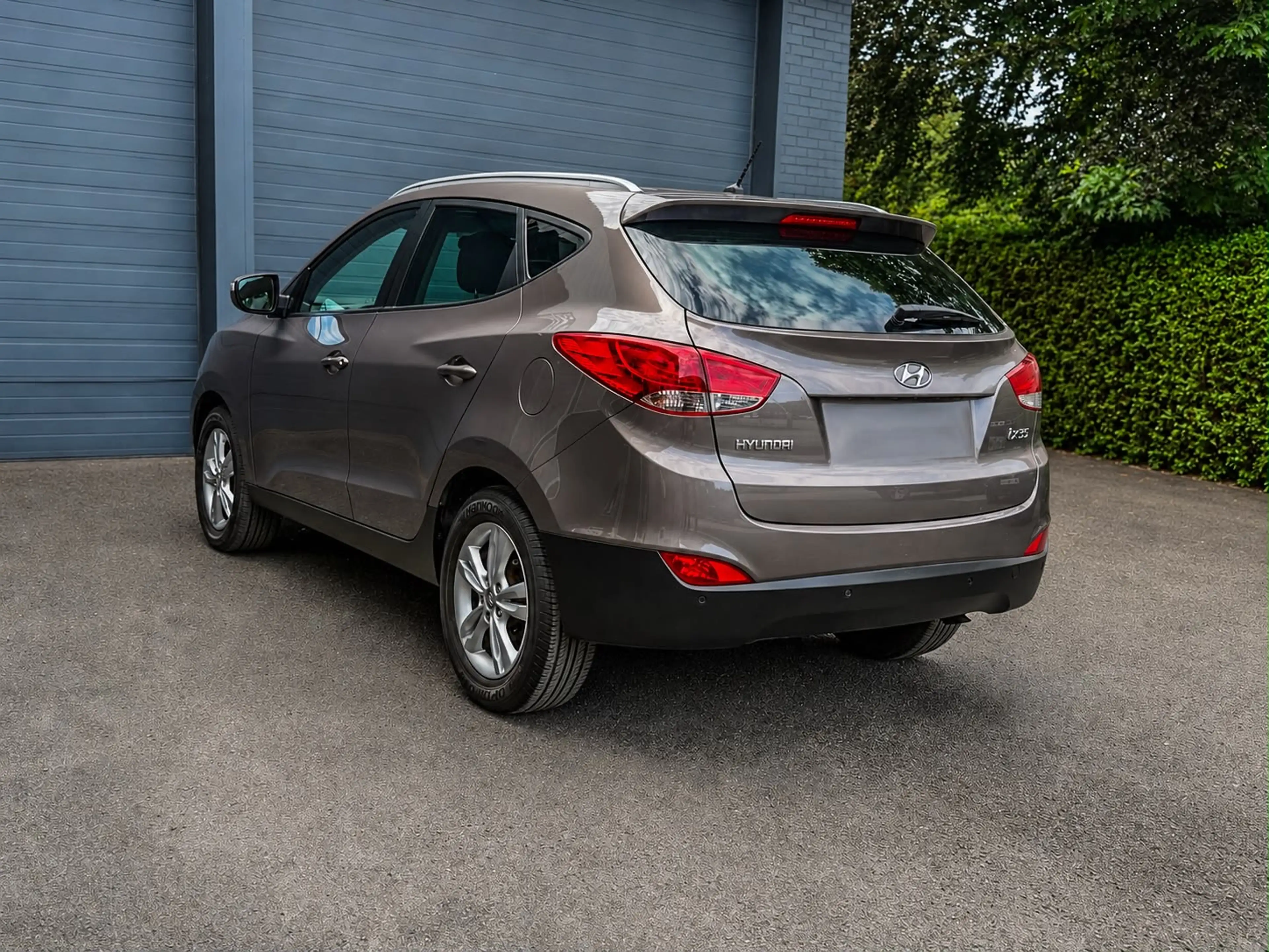Hyundai iX35 Comfort 2WD - 1. Hand - Teilleder — photo 4
