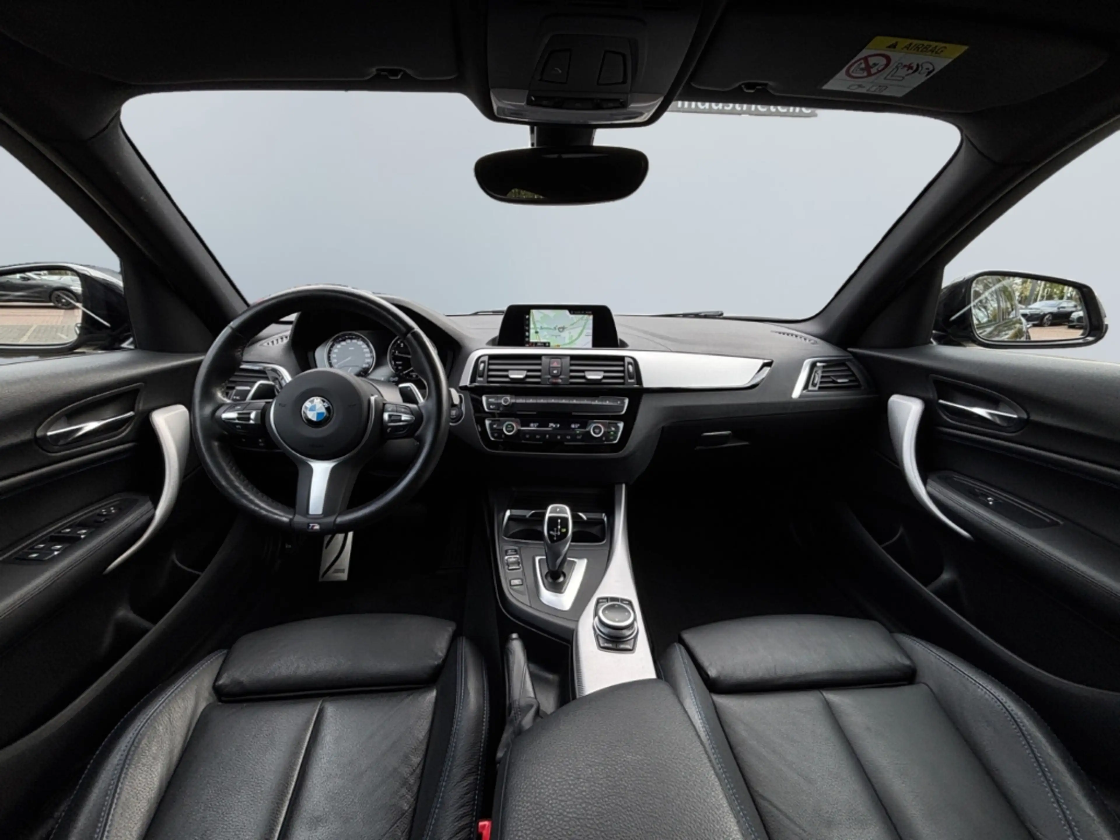 BMW 140 Special Edition *LED*adap Fahrw*Leder*PDC* — photo 11