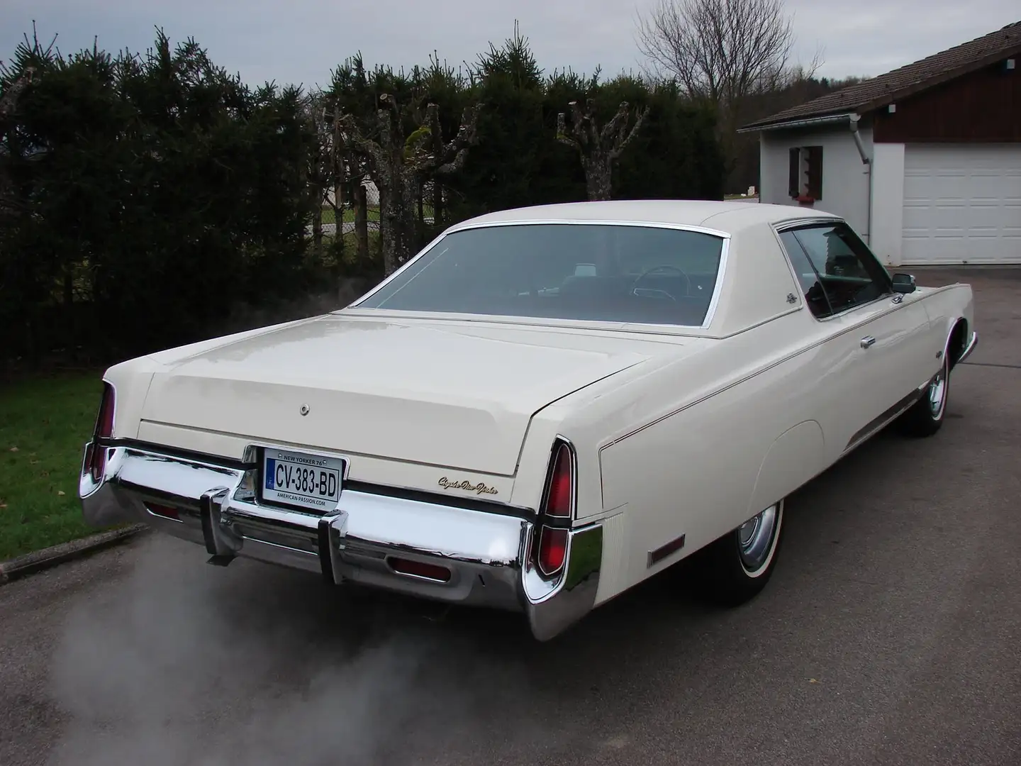 Chrysler New Yorker Brougham Biały - 2