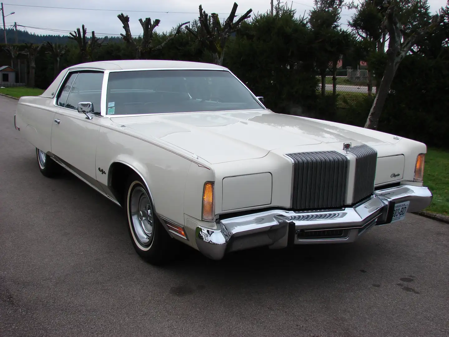 Chrysler New Yorker Brougham Biały - 1