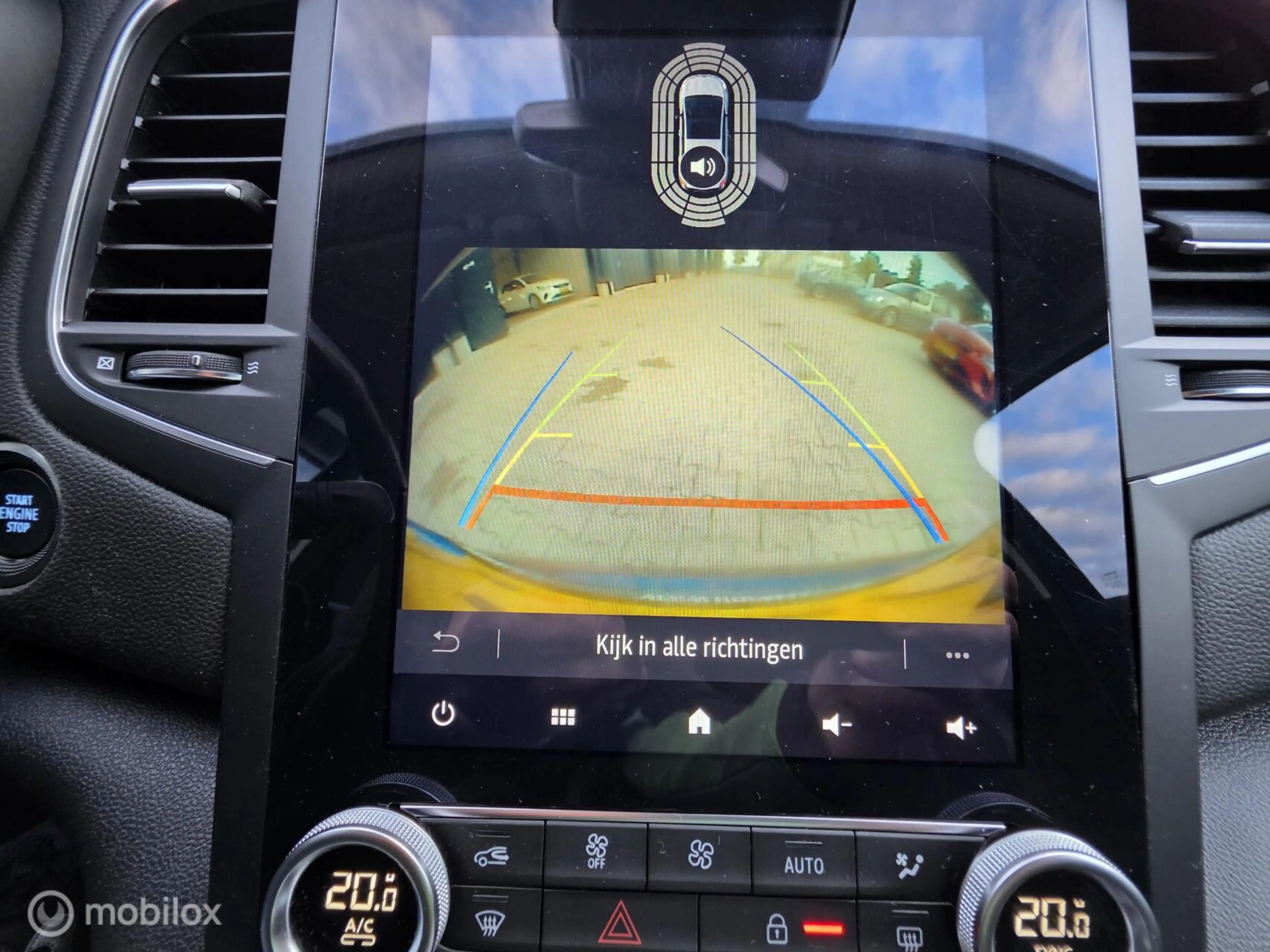 Renault Megane E-Tech Estate 1.6 Plug-In Hybrid 160 Intens — photo 15