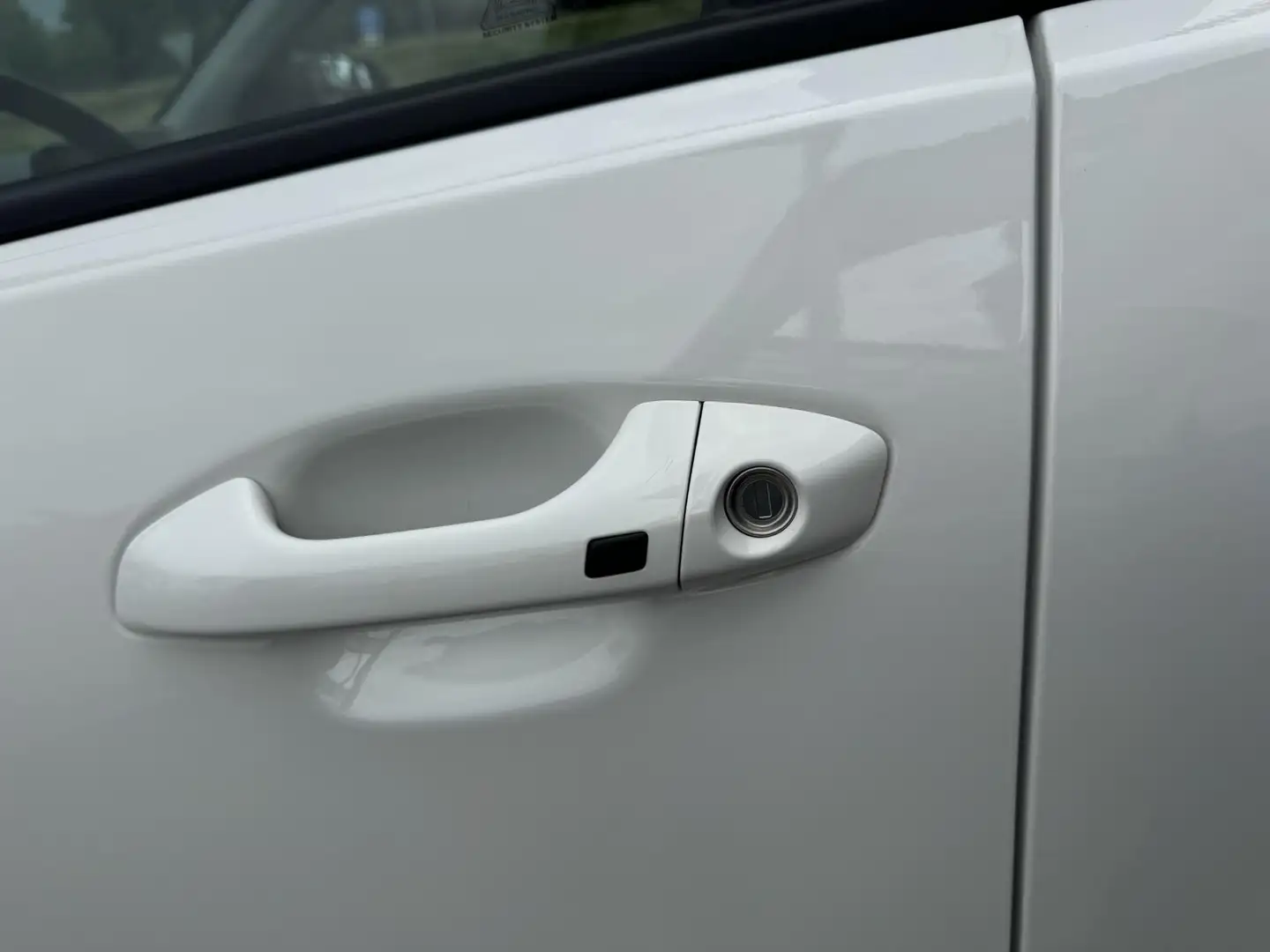 Kia Stonic 1.0 T-GDi MHEV DynamicPlusLine | Eerste Eigenaar | Blanc - 2