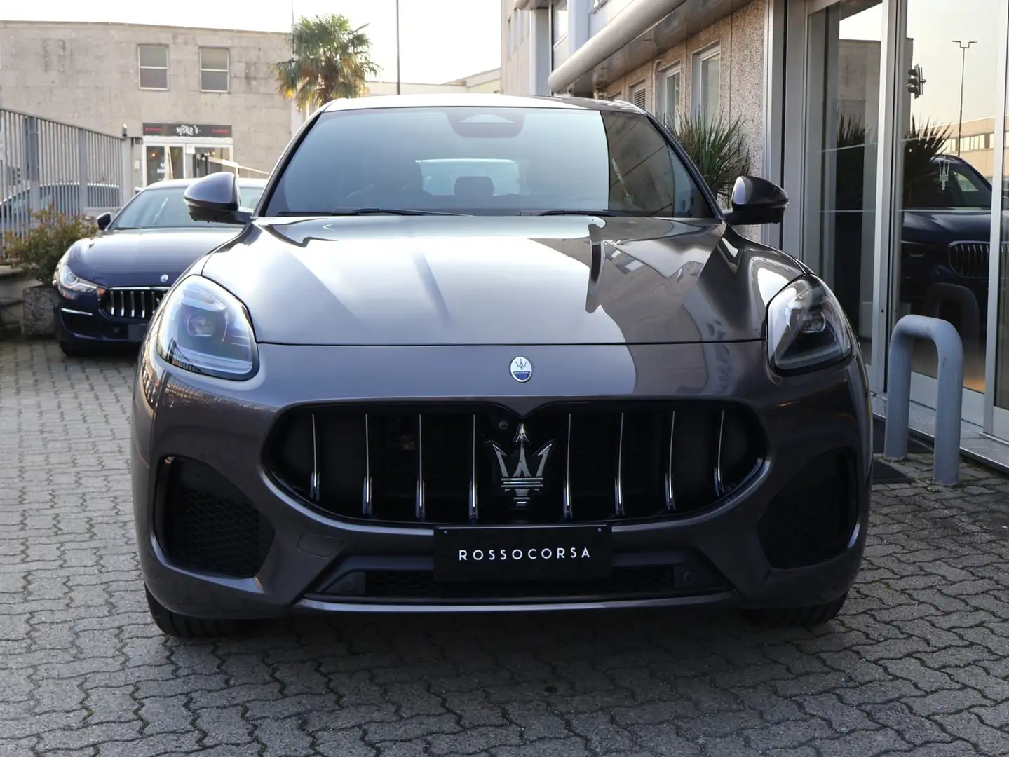 Maserati Grecale GT Hybrid 300 CV Grau - 2