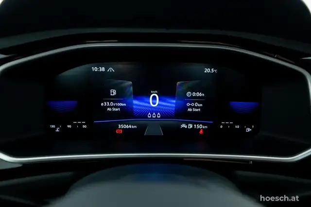 Volkswagen T-Roc view 9