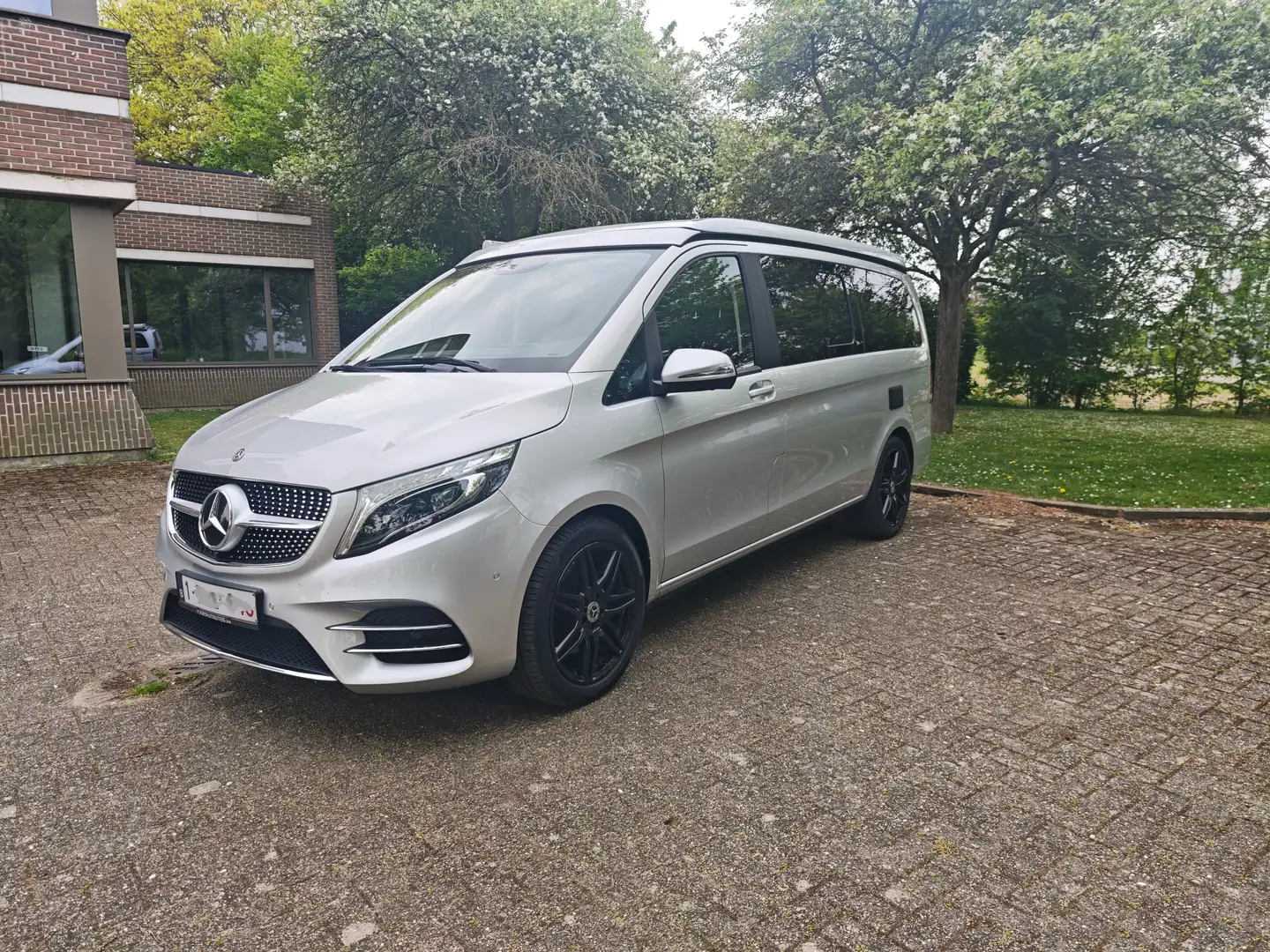 Mercedes-Benz Marco Polo Marco Polo V300d 4MATIC AMG Argent - 1