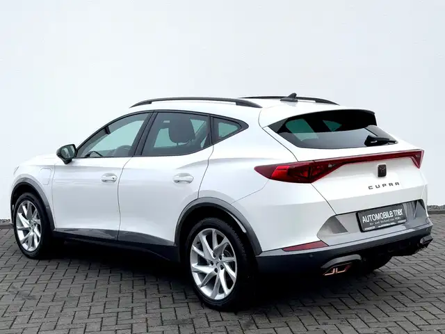 Cupra Formentor view 7