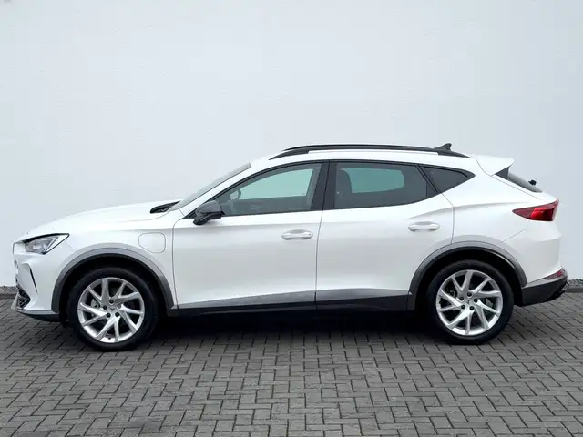 Cupra Formentor view 8