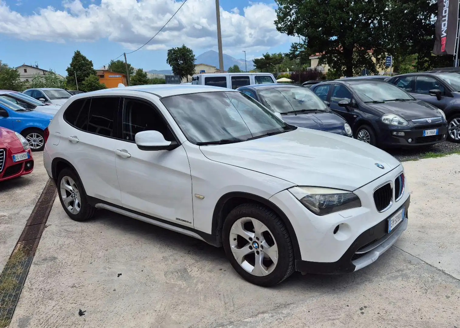 BMW X1 sDrive 20d xLine Bianco - 1