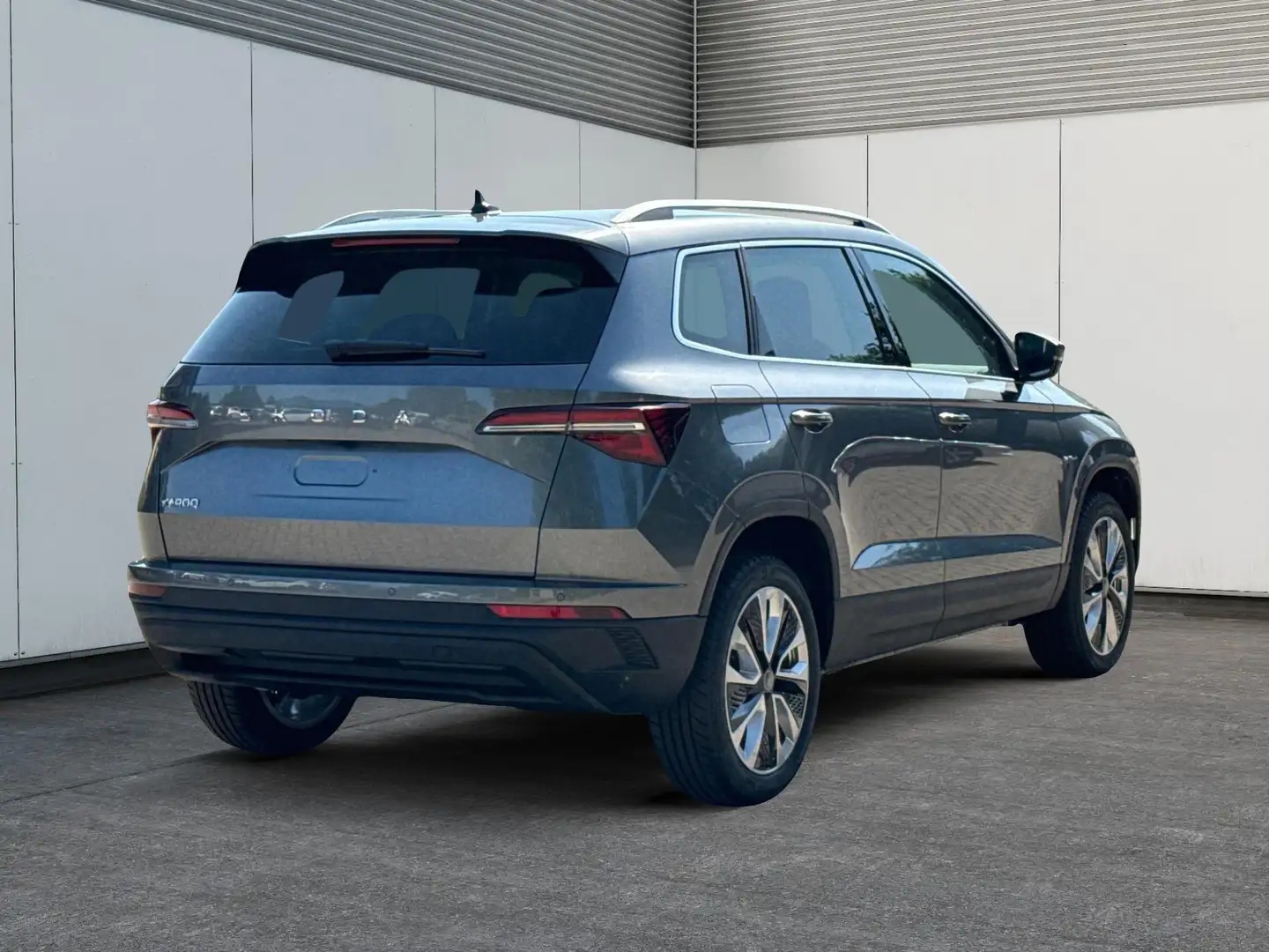 Skoda Karoq Selection SHZ+ACC+KESSY+VICO+SMARTLINK+18'' ALU... Grau - 2