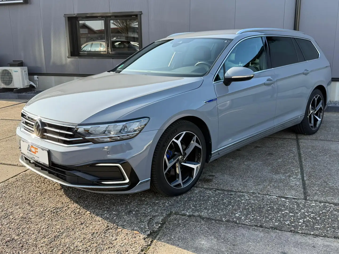 Volkswagen Passat Variant 1.4 TSI PHEV GTE R-Line Business / nardo / trekhaa Gris - 2