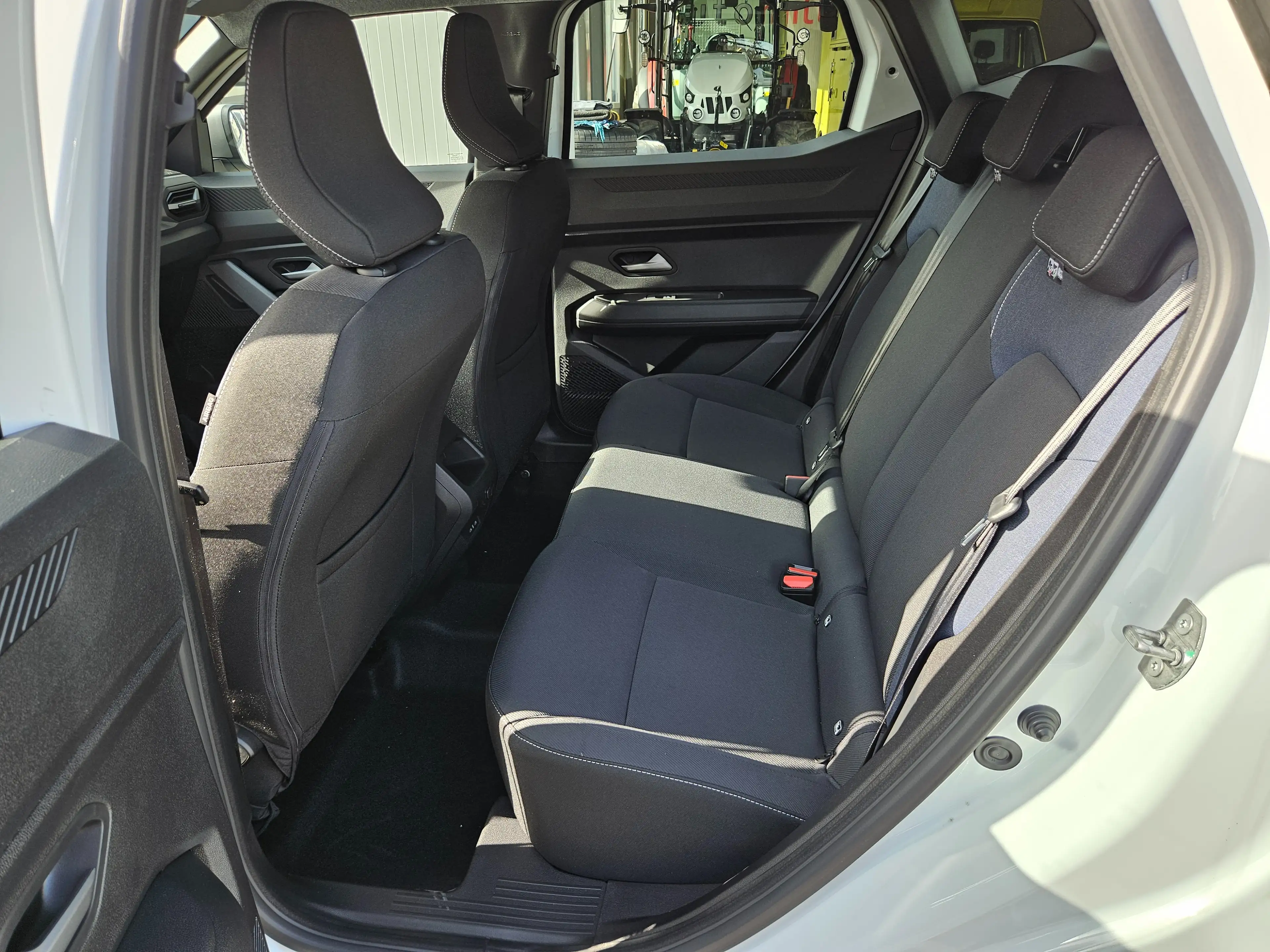 Dacia Duster Expression TCe 130 4x4 "prompt lieferbar" — photo 7