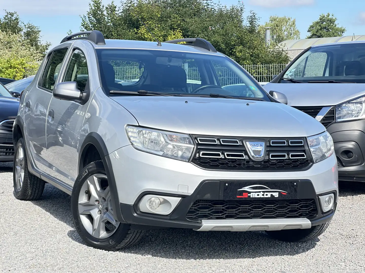 Dacia Sandero Stepway 1.5 dCi Urban Explorer Gris - 1