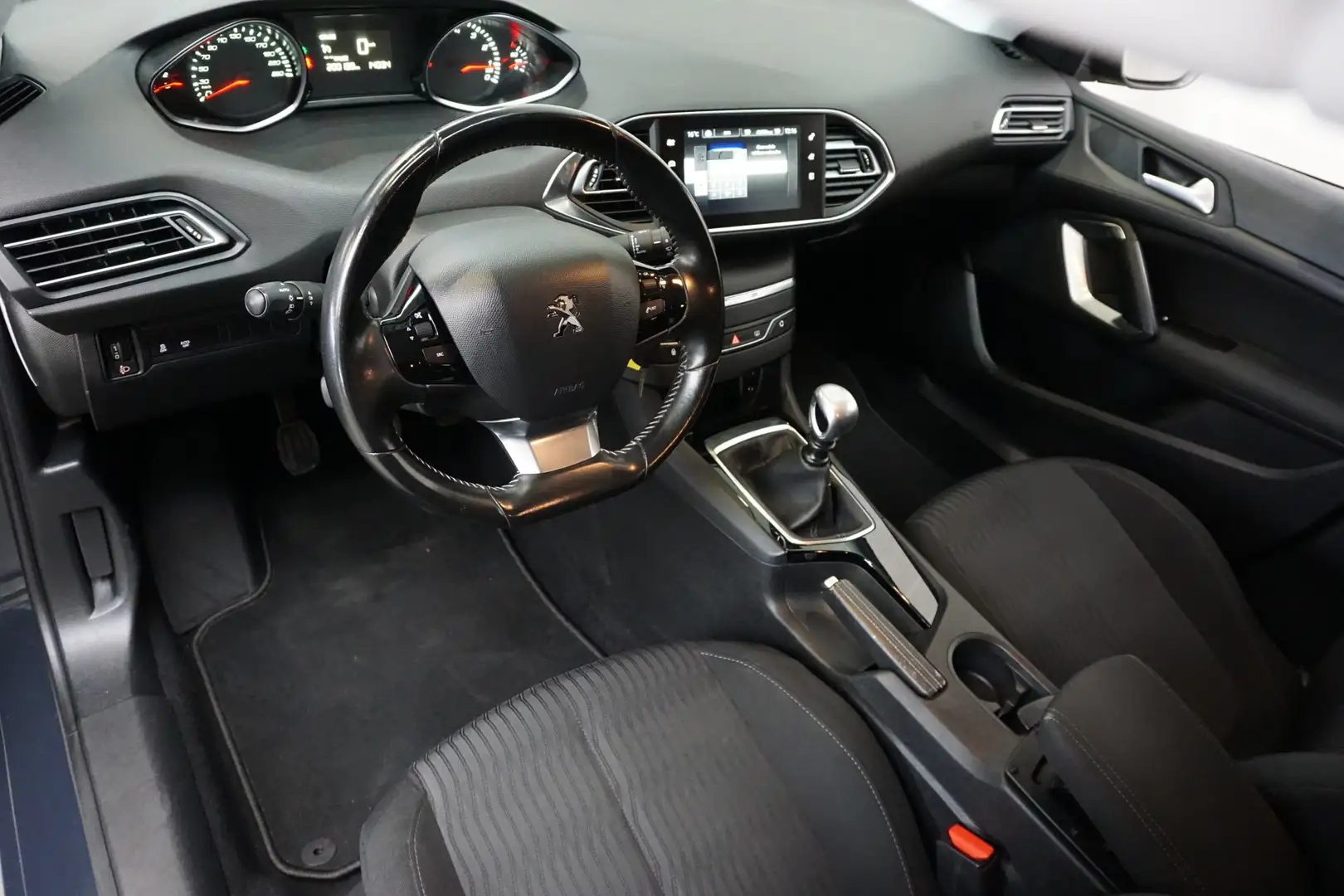 Peugeot 308 SW 1.2 PureTech Active 130 PK! NAVI CLIMA PDC CRUI Gris - 2