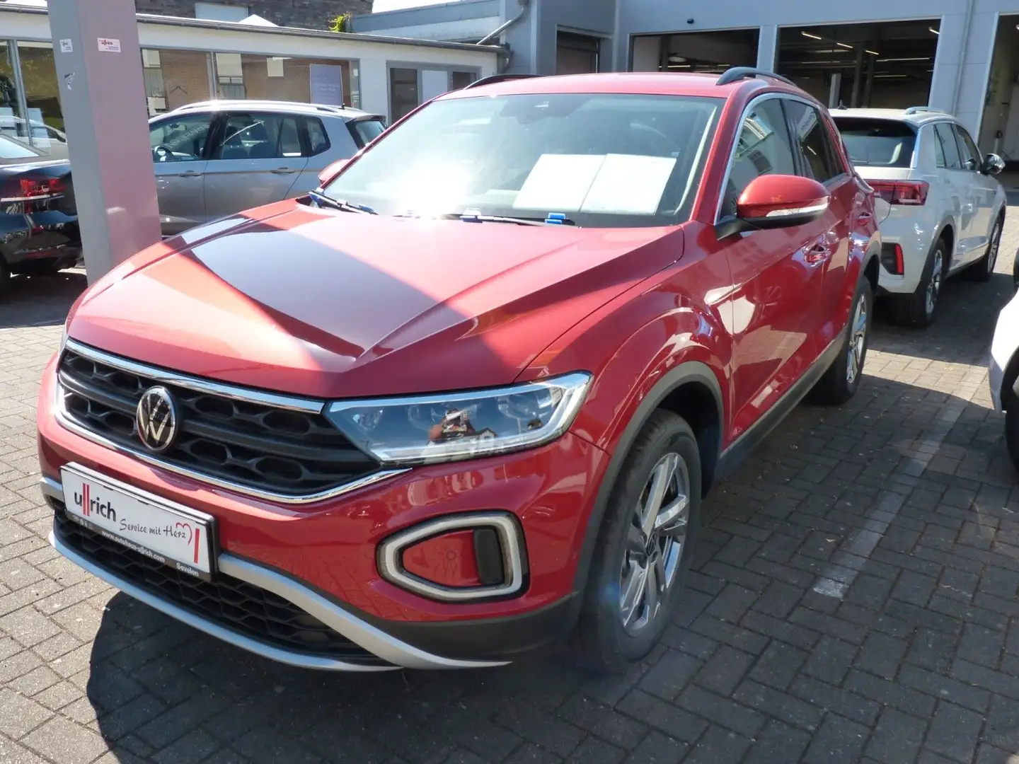 Volkswagen T-Roc Life Rouge - 1