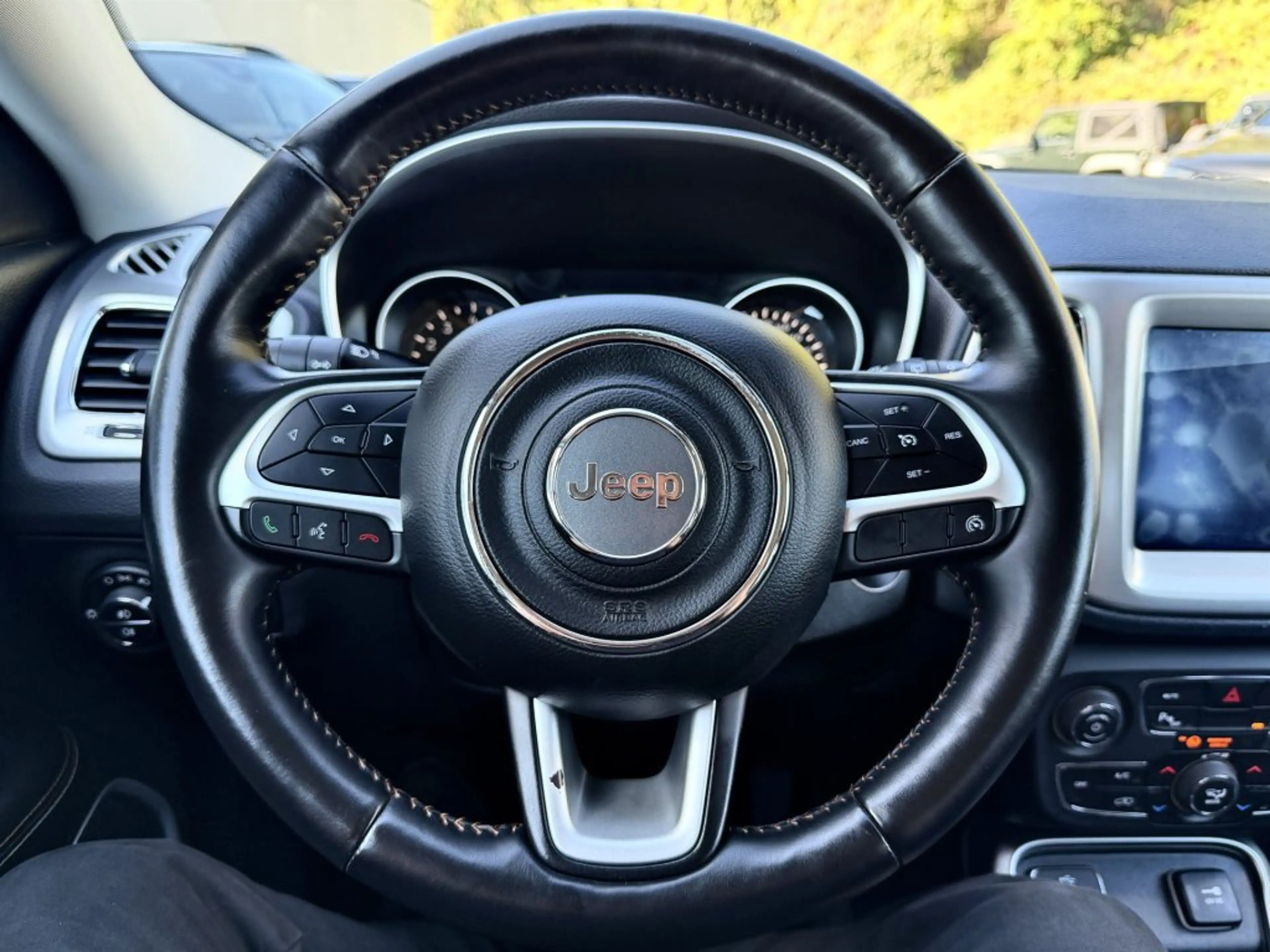 Jeep Compass 1,4 FWD Longitude — photo 14