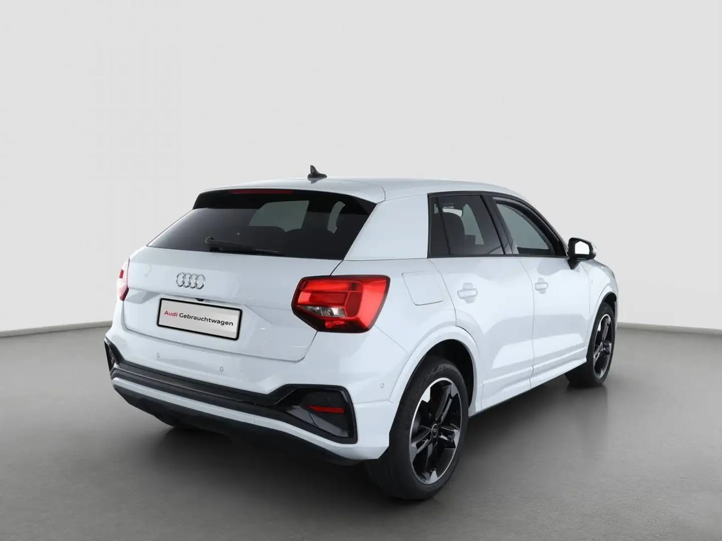 Audi Q2 1.5 TFSI S-tronic S line Wit - 2