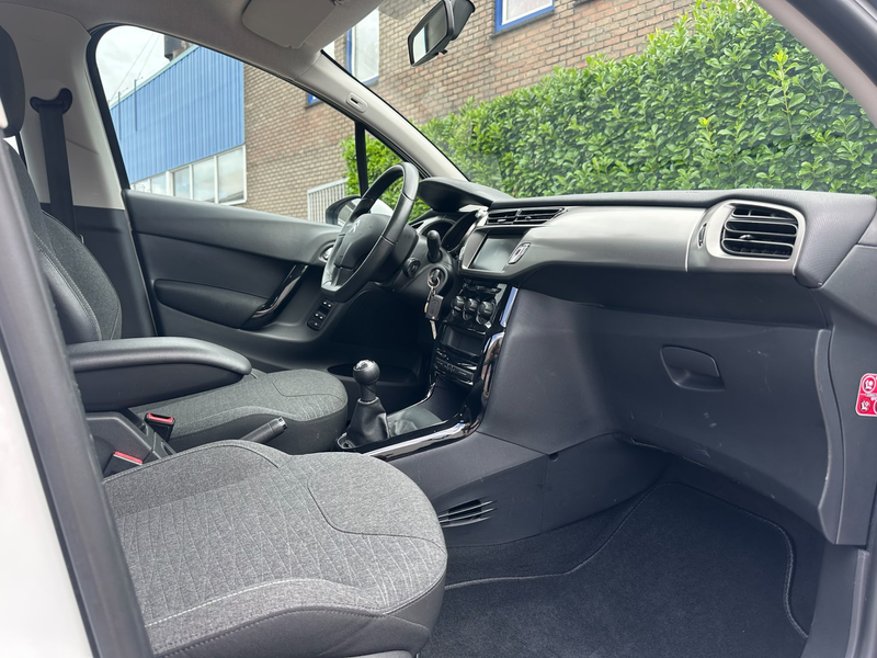 Citroen C3 1.2 PureTech Distributieriem Vervangen, Airco, Sto — photo 8